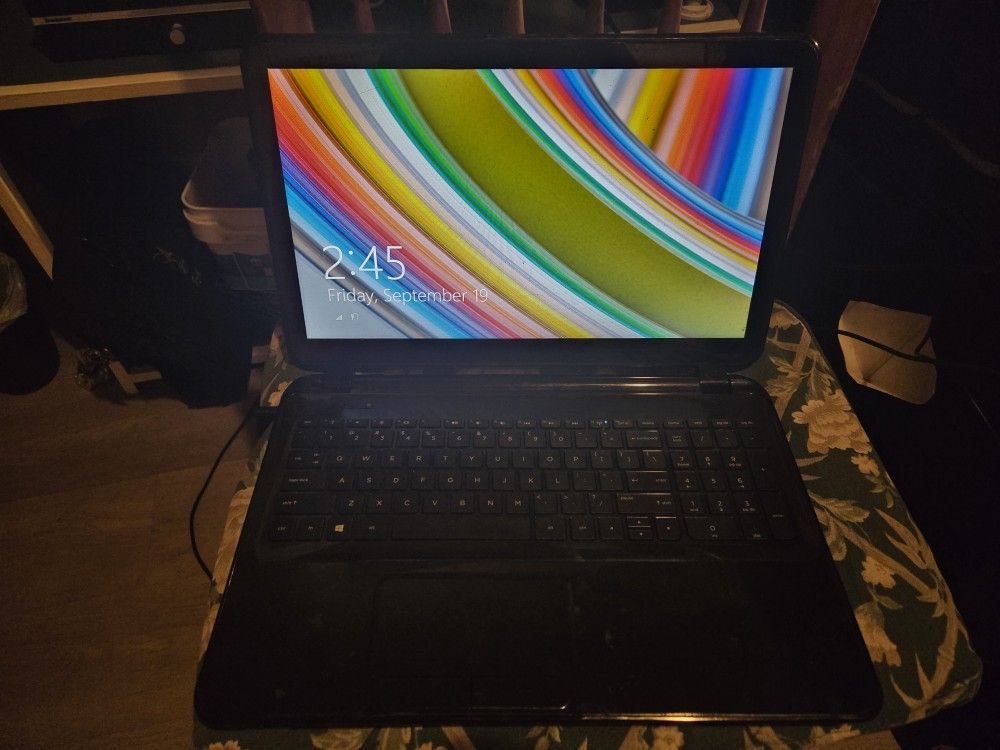 LAPTOP - HP 15-D020DX 