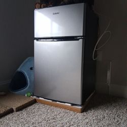 Mini-Fridge