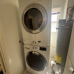 Kenmore Washer/ Dryer
