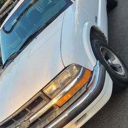 2000 Chevrolet S-10