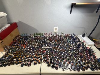 Heroclix Icons Lot Of 413 Figures Marvel DC And Lots Others Daredevil X-men
