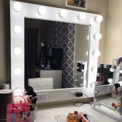 Make Up Vanity 