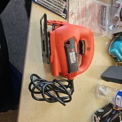 Black And Decker 4.5 Amp Variable Speed Jigsaw