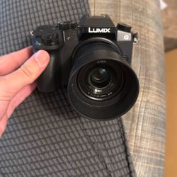 LUMIX G7 Camera