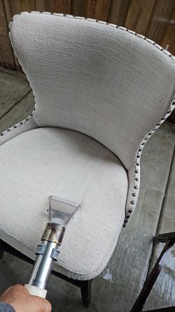 Nice toll chairs clean