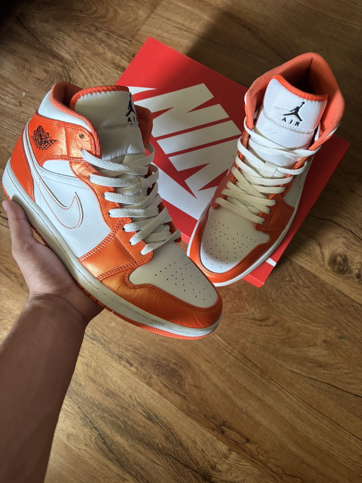 Jordan 1 metallic orange