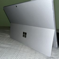 Surface Pro 7 +
