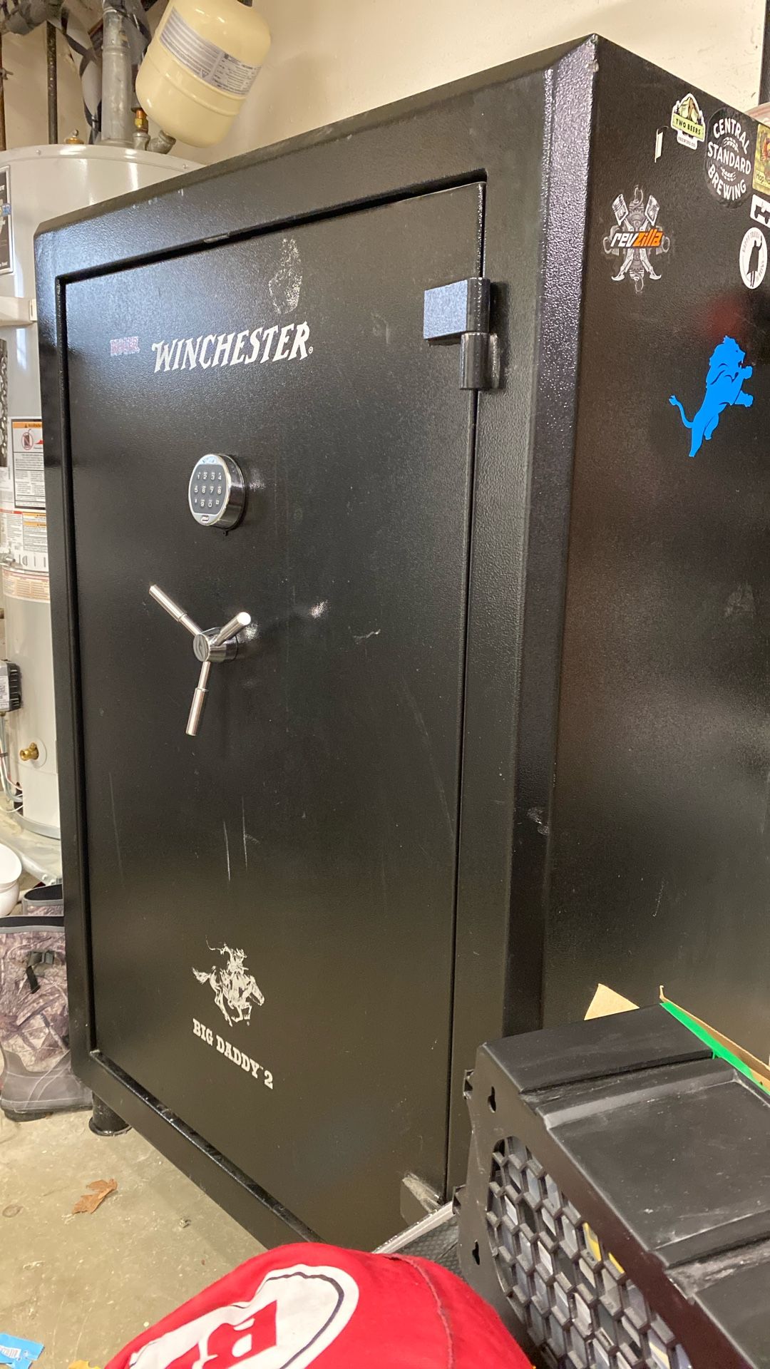 Winchester Safe. $950