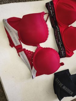 Tommy Hilfiger, Steve Madden, Bebe Glam 34c
