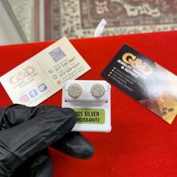 925 Silver With Moissanite Diamonds 