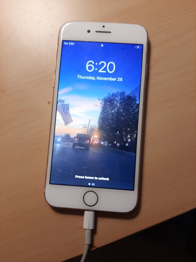 iPhone 8 AT&T W/ Charger (64gb Rose GOLD) Mint CONDITION