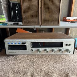Vintage Masterwork Model 559 Vinyl Wood 8 Track Receiver