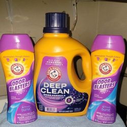 Arm & Hammer Deep Clean 68 Loads/102 fl oz & 2 Arm & Hammer Odor Blasters 15oz Bottles For $18/$18 Por Los 3
