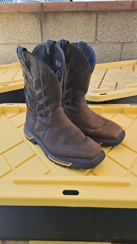 Size 11 EE Ariat Work Boots Soft Toe 