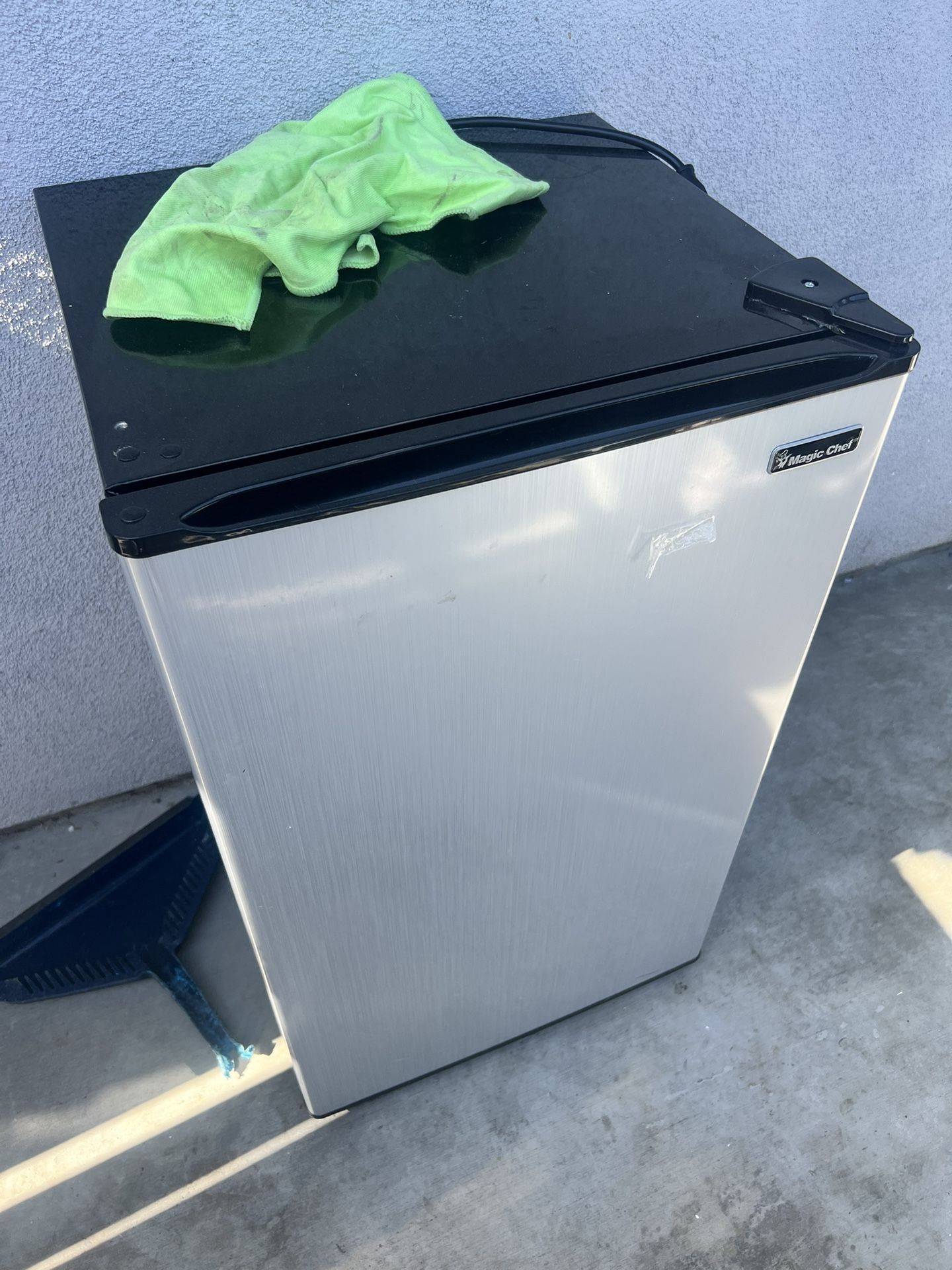 Magic Chef Fridge