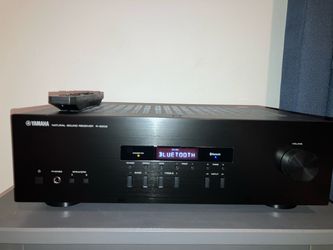 Yamaha R-S202 Natural Sound Stereo Receiver with Bluetooth