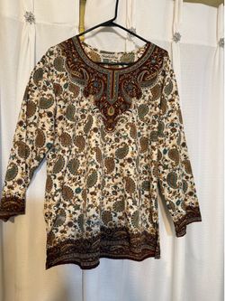 Like new Sahiba sparkling floral tunic color brown and turquoise looks elegant and beautiful!🌺