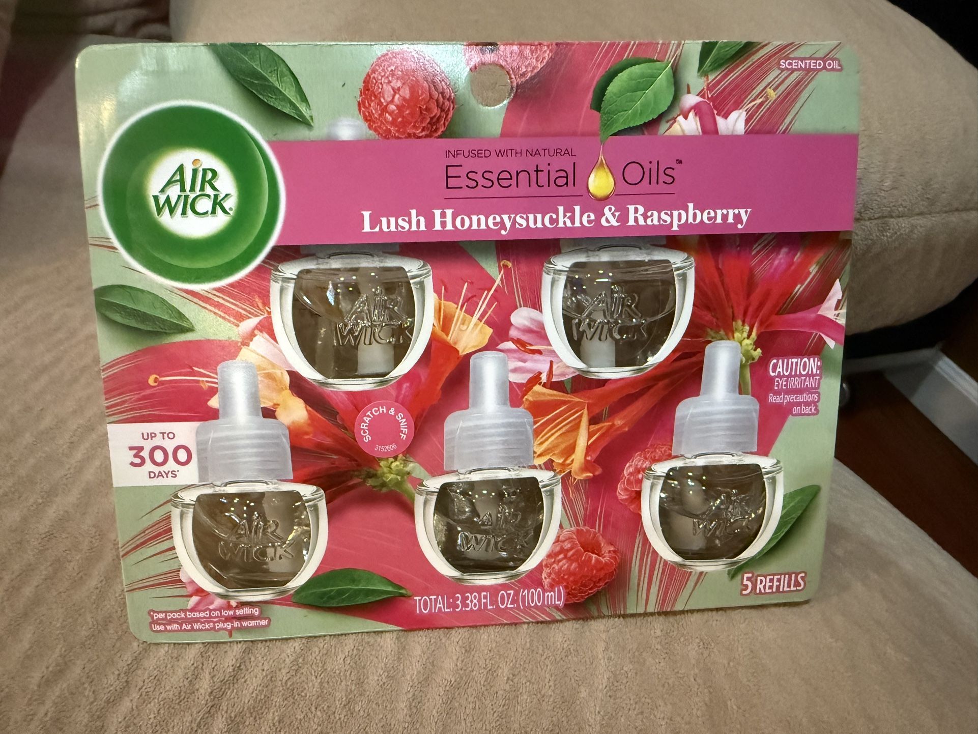 Air Wick - Lush Honeysuckle & Raspberry 5 Count