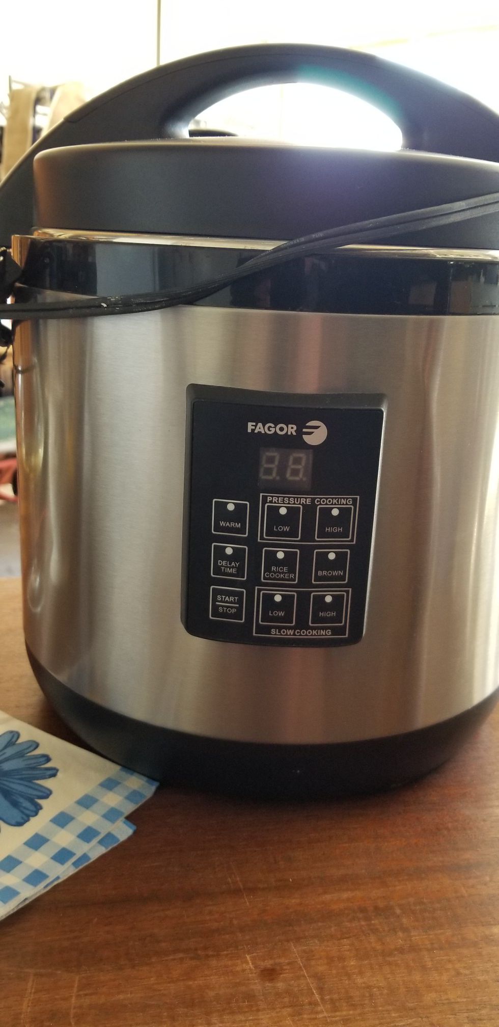 Digital crock pot, pressure cooker