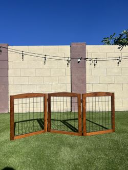 LZRS 3 Panel Freestanding Pet Gate (35th Ave & Bell Rd)