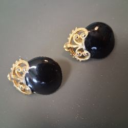 Vintage Black & Gold Tone Crown Clasp Earrings 