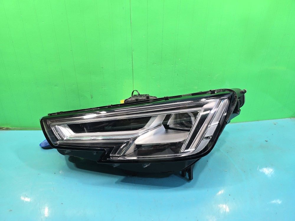 HEADLIGHT AUDI A4 2017 2018 2019 OEM