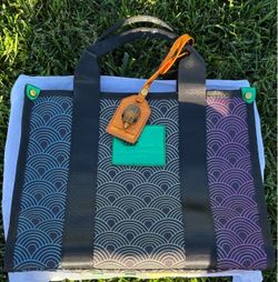 KURT GEIGER LONDON Southbank Tote Bag – Rainbow Print, Crossbody Strap, Brand New