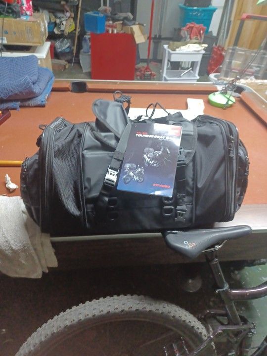 Rhinowalk Touring Seat Bag 