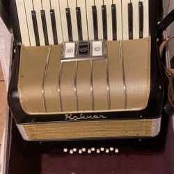 Acordeon  HOHNER 25  Piano 12 Bass 3 Switch 