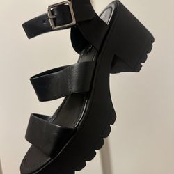 Summer heels