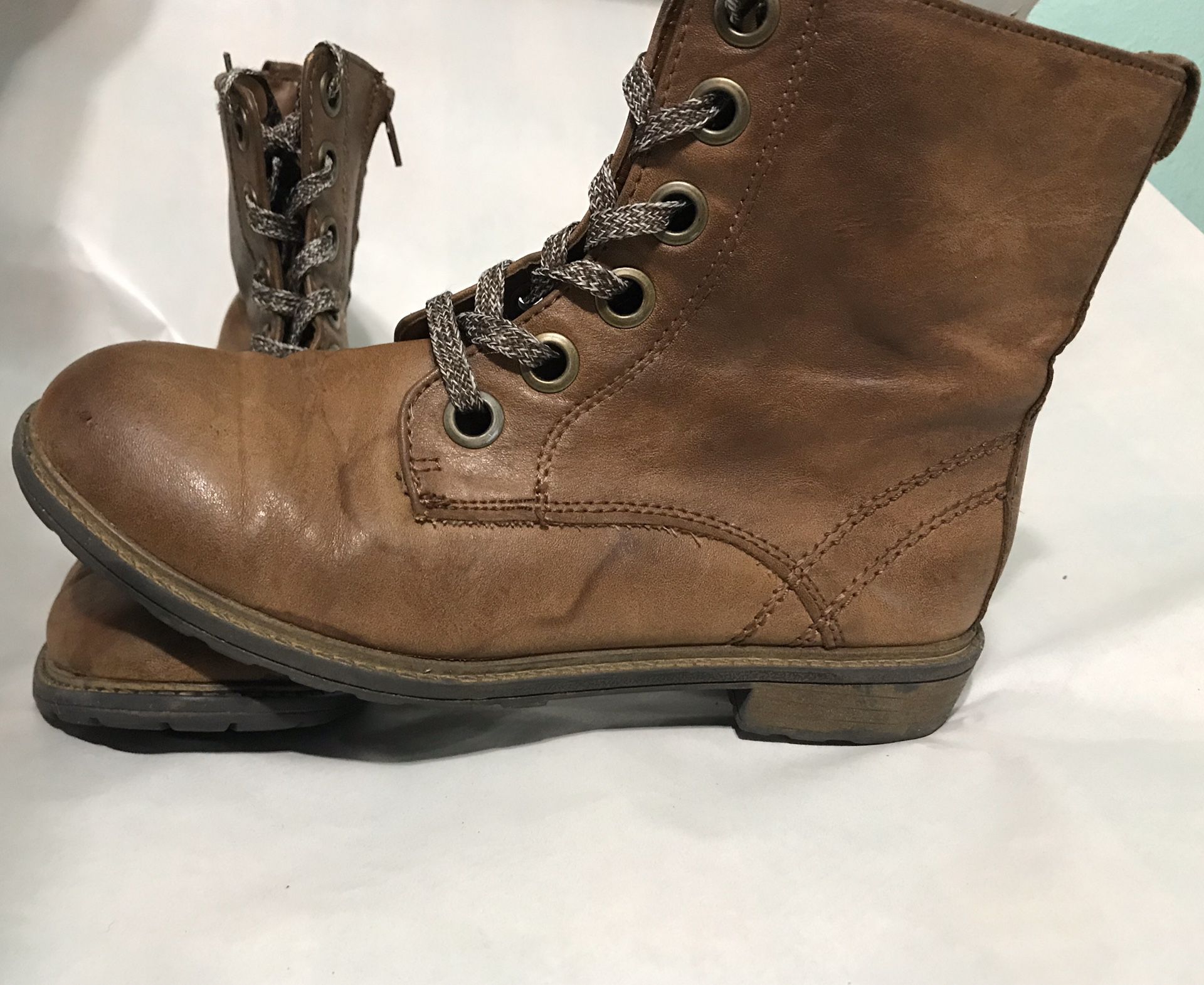 Girl Boots| size 4_Brown