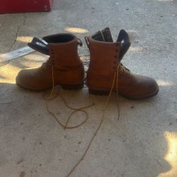 Red Wing Boots 10.5  