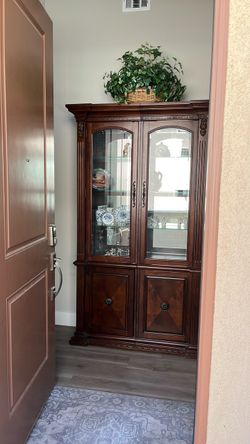 Curios cabinet