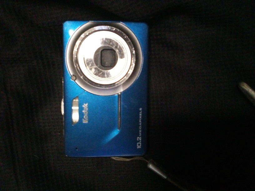 Kodak EasyShare M340 Digital Camera 