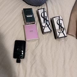 Men And Women Fragrance 