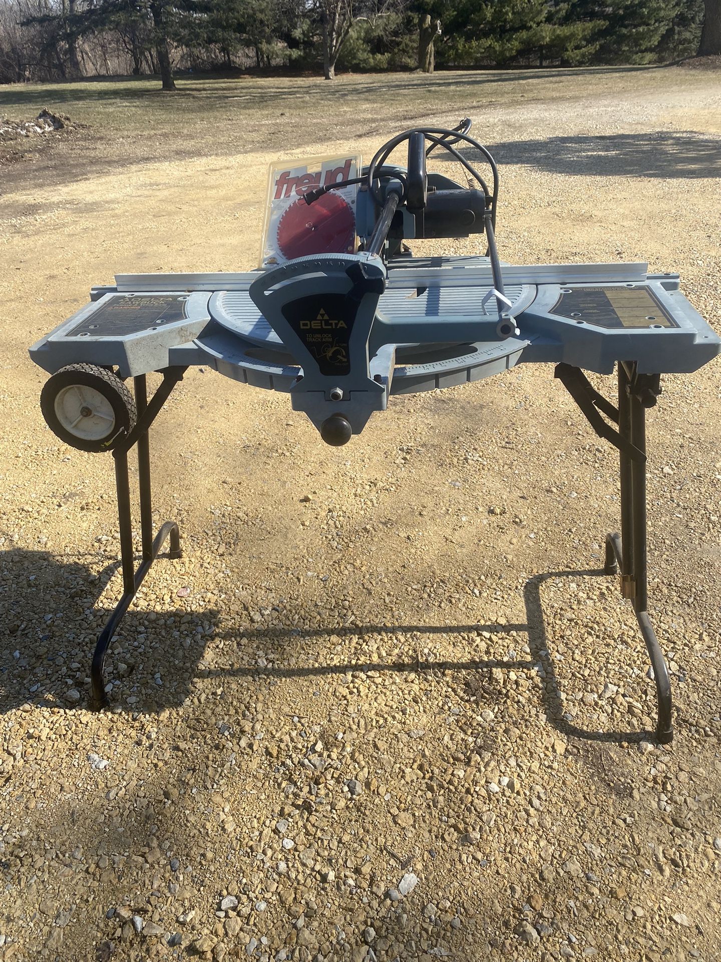 Delta Sawbuck