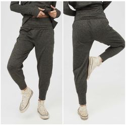 Aerie OFFLINE The Hugger Jogger