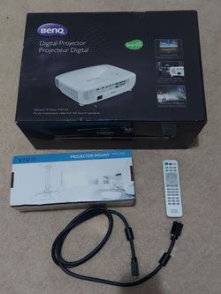 BenQ HT2050 Digital Projector with Accessories