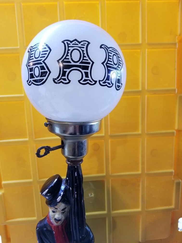 True Vintage Charlie CHAPLIN HOBO Bar Lamp/Ashtray