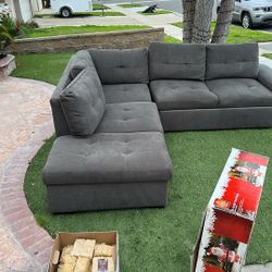 Pull-out Couch 