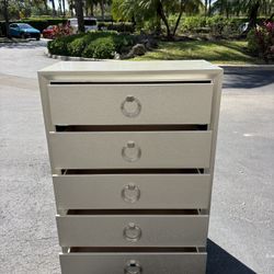 BEDROOM CHEST SOLID WOOD WITH 5 DRAWERS GOLDEN COLOR IN EXCELLENT CONDITION BY COASTER FURNITURE