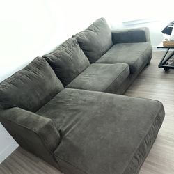 Big sectional Couch 
