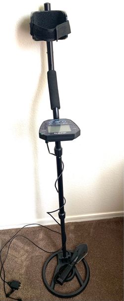 METAL DETECTOR WITH SHOVAL AND INSTRUCTIONS / BRAND NEW