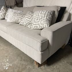 NUETRAL/TAN FULL SIZE SOFA/ COUCH