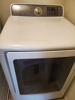Samsung dryer works great delivery and installation available