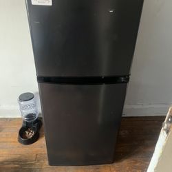 Mini Fridge Brand Name “Darby”