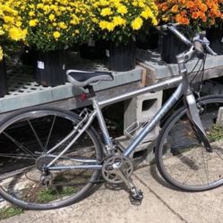 Giant FCR 1W Hybrid Bike Bicycle 18” FRAME 