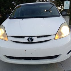 2007 Toyota Sienna 