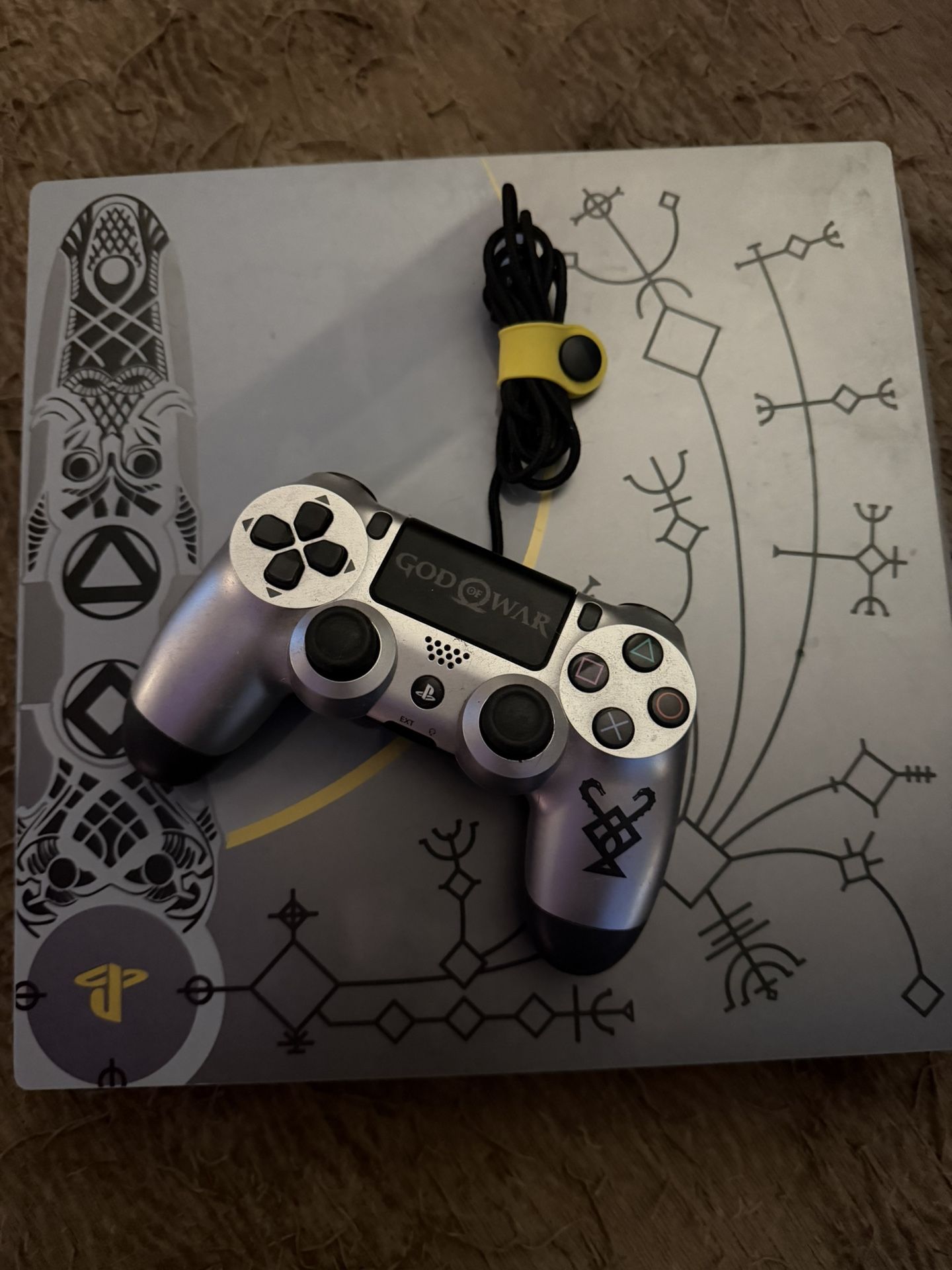 PS4 Pro. God Of War