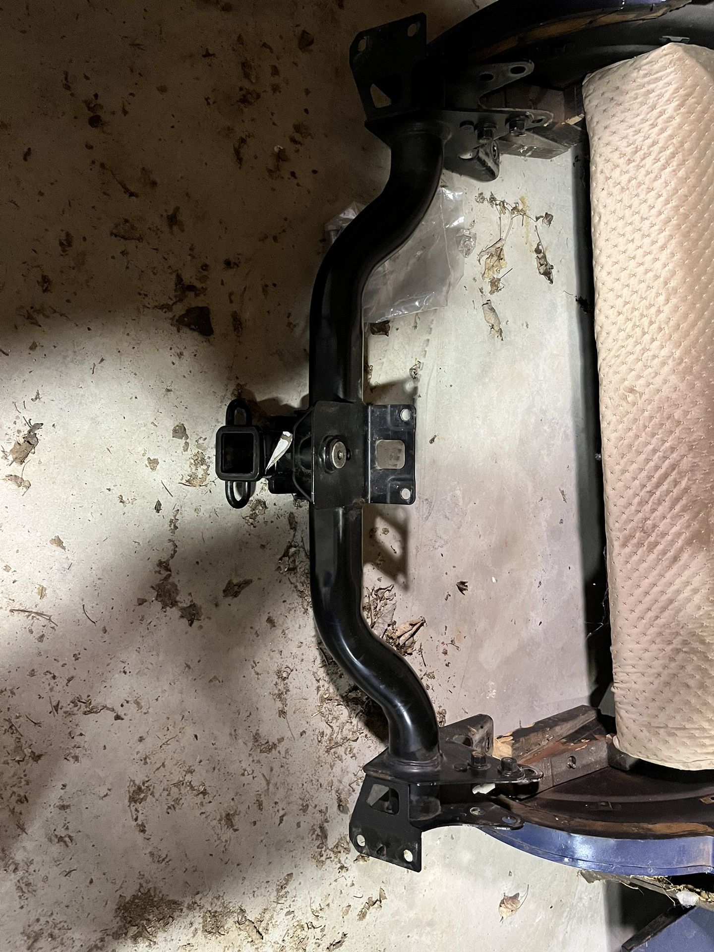2021 Dodge Ram Hitch With Mounting Bolts